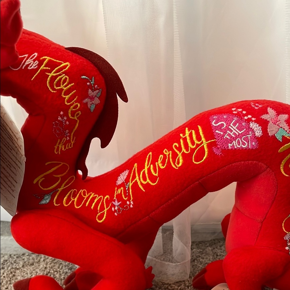 RARE Disney Wisdom Collection. MUSHU red dragon plush with intricate embroidery. - Picture 5 of 10
